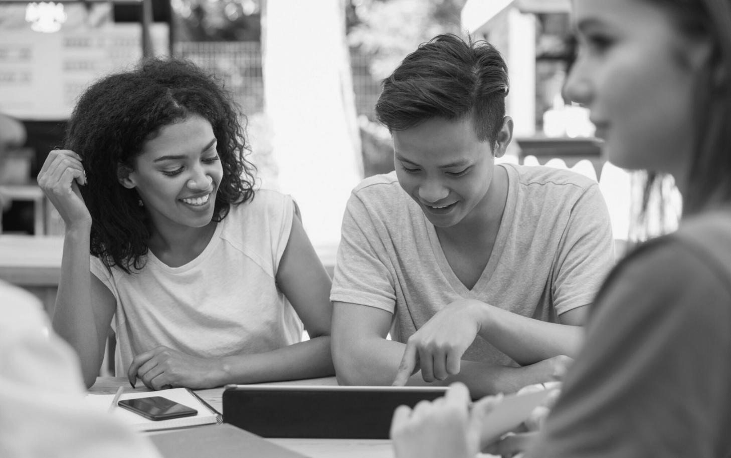 Interfaz de sincronización bancaria con múltiples cuentas